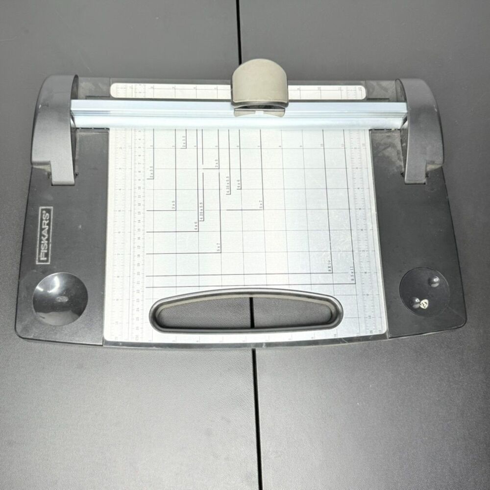 FISKARS Cutting Board Paper Rotary Cutter 12" TableTop